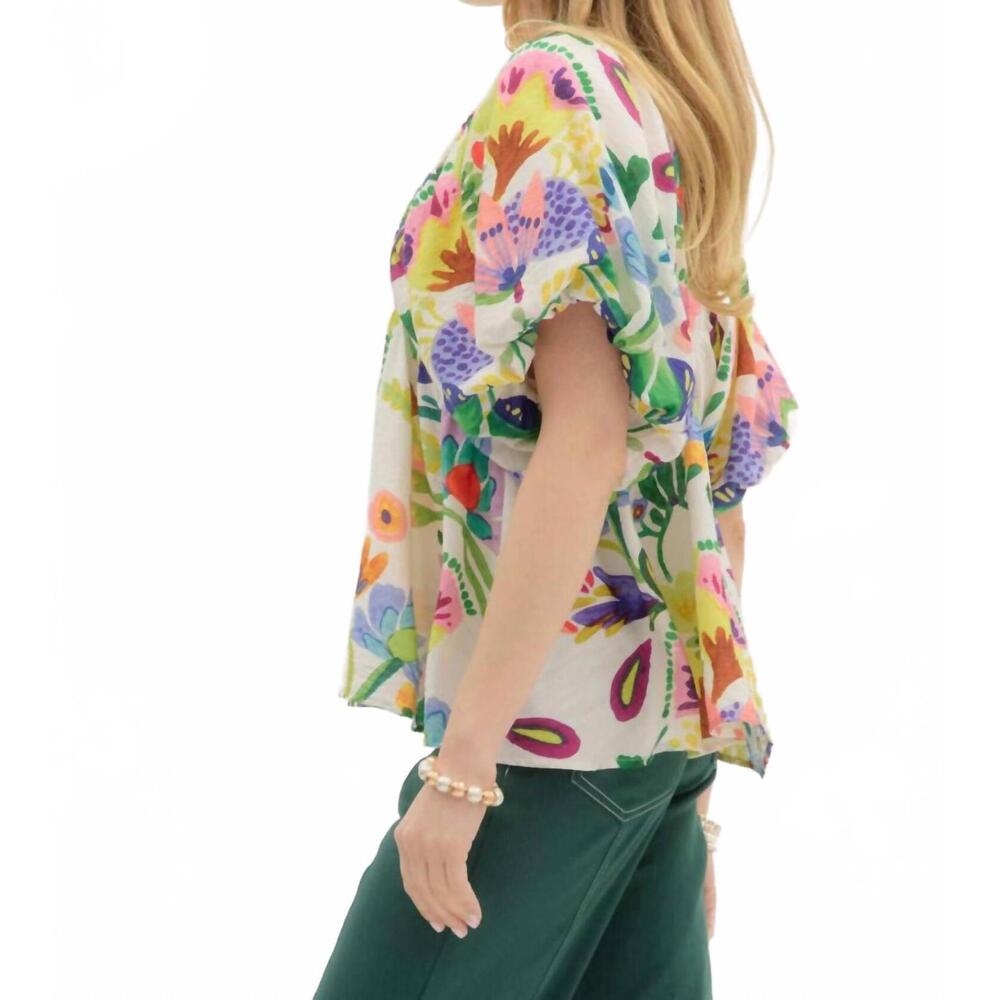 NEW ENTRO floral smocked collar bubble sleeve top in multi - Picture 4 of 8